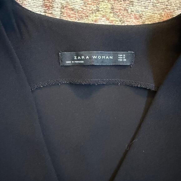 Zara Black Sleeveless V-Neck Tunic Top with Pockets - Small - Picture 9 of 9